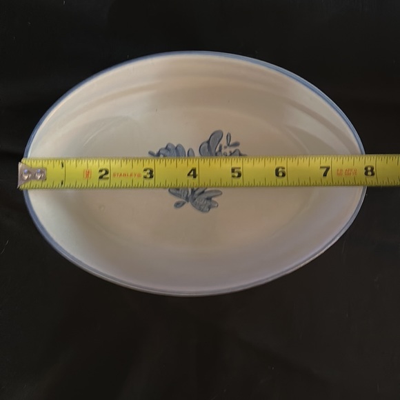 Vintage Pfaltzgraff Yorktown 8” oval serving dish. - Picture 3 of 5